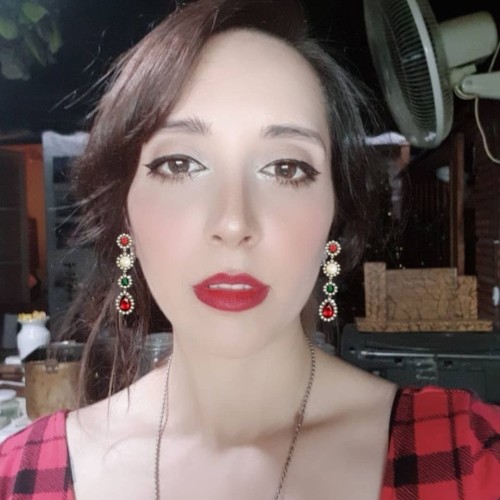 Nikki L.