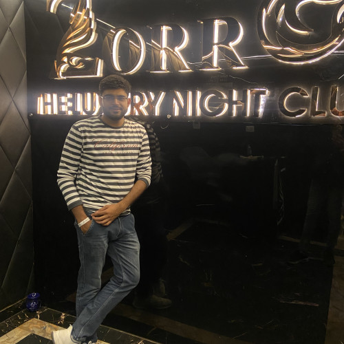 KARAN L. profile photo