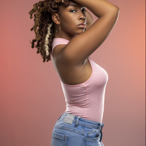 Dee T. profile photo