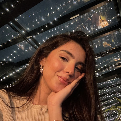 amina l. profile photo