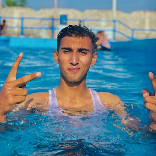 Muneeb  A.