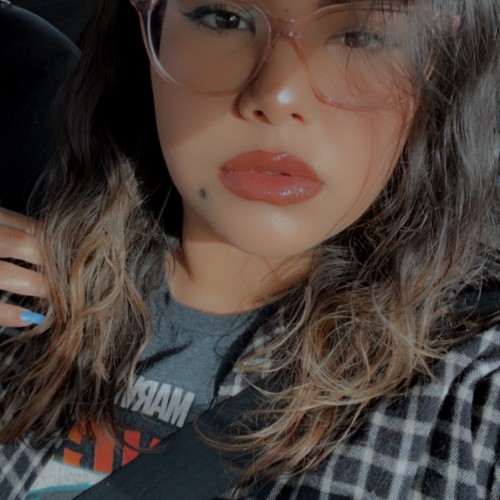 Angelbby B.