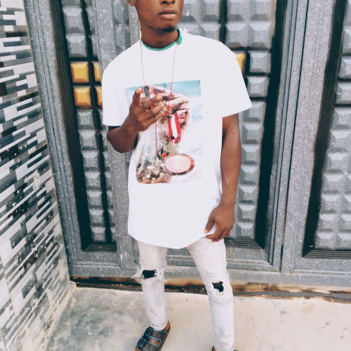 Mnazy  S. profile photo