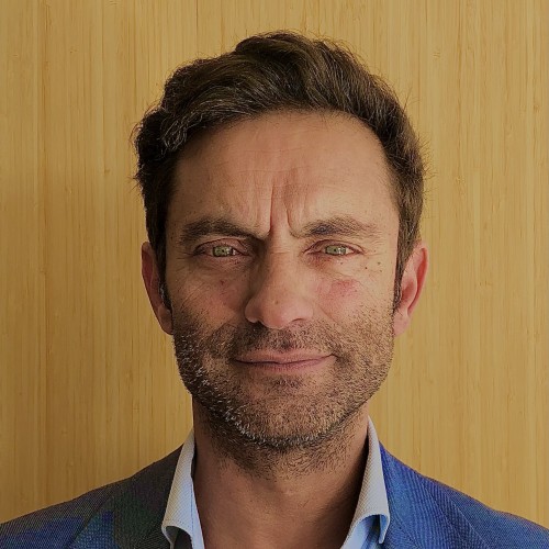 Vitor J.
