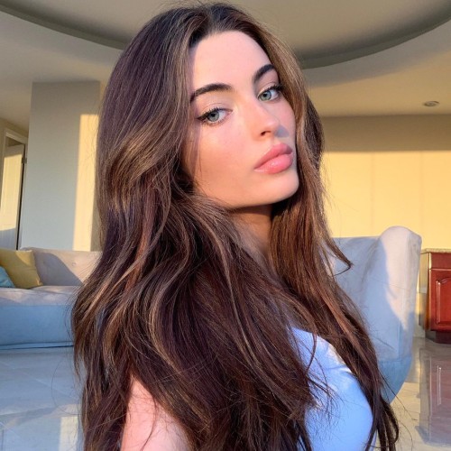 Gabriela R.