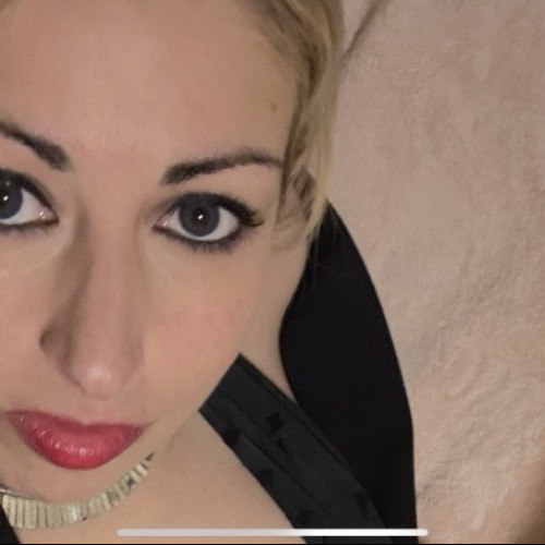 Mia I. profile photo