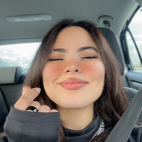 Yasmina M.
