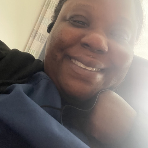 Iyana m. profile photo