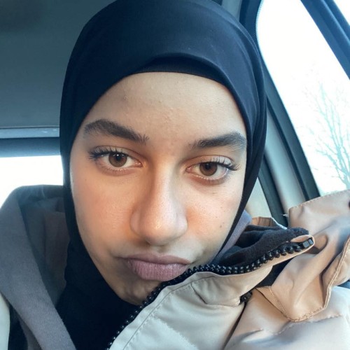ines b. profile photo
