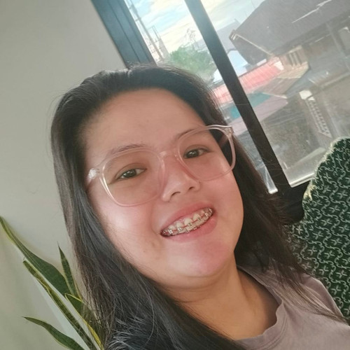 rhea b. profile photo