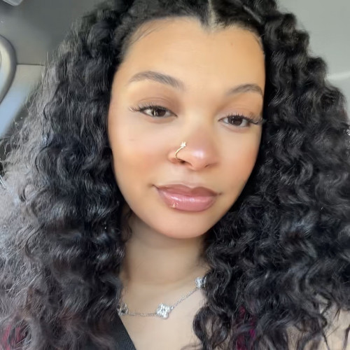 Andrea F. profile photo