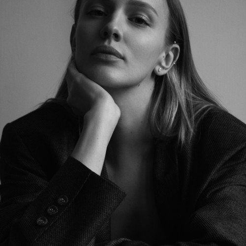 Alina L.