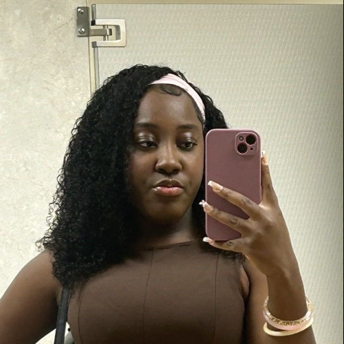 Emma M. profile photo