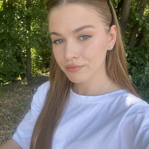 Amelia J. profile photo