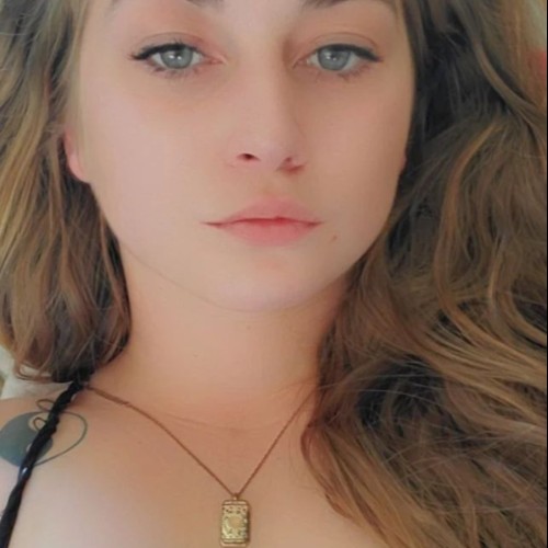 Mia W.
