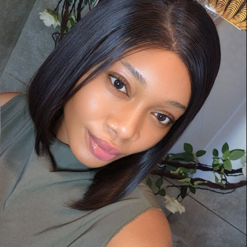 Vee V. profile photo