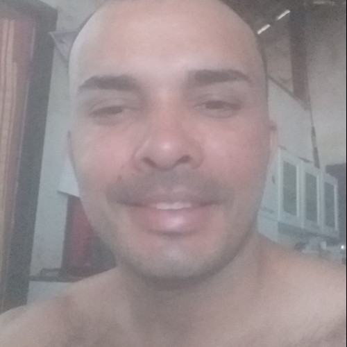 Ronaldo R.