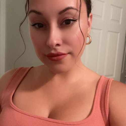 Desi V. profile photo