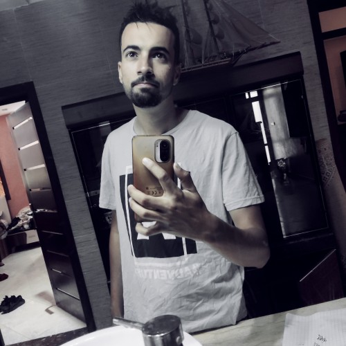 Younes R. profile photo