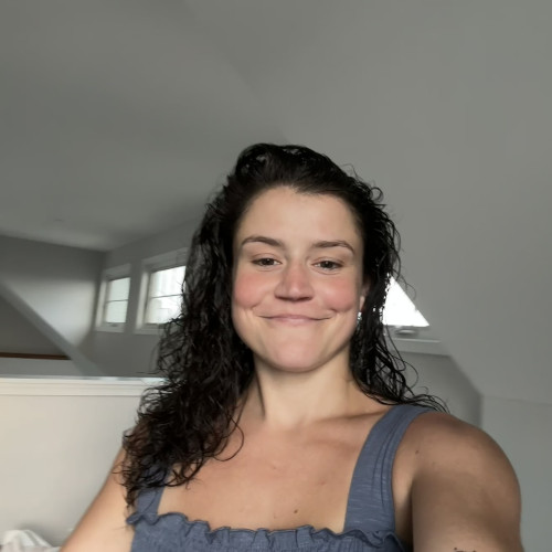 molly l. profile photo