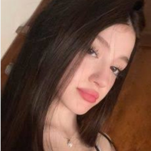 Claudia  H. profile photo