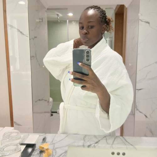 vivian o. profile photo