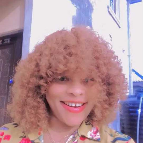 mimi k. profile photo