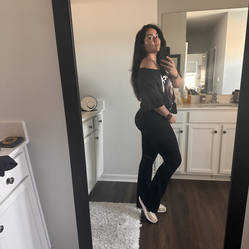Yenni A. profile photo