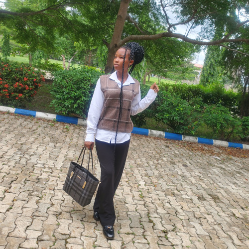 Sharon 🎀. profile photo