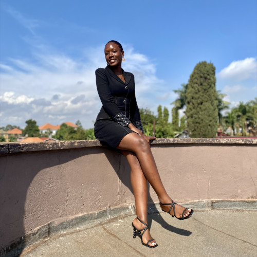 Tinah  L. profile photo