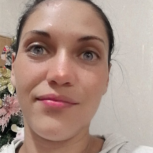 Claudia  D.