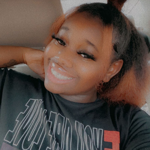 Mackenzie  T. profile photo