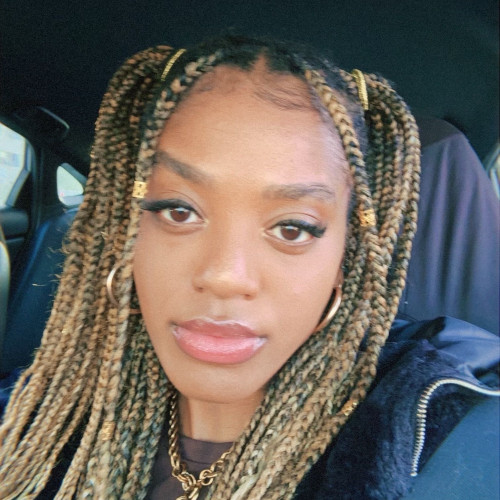 Belle N. profile photo