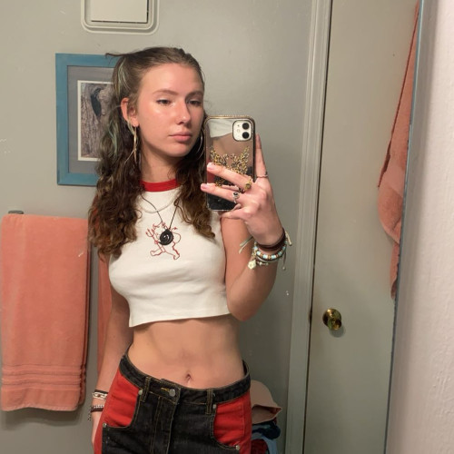 Cerys  M. profile photo