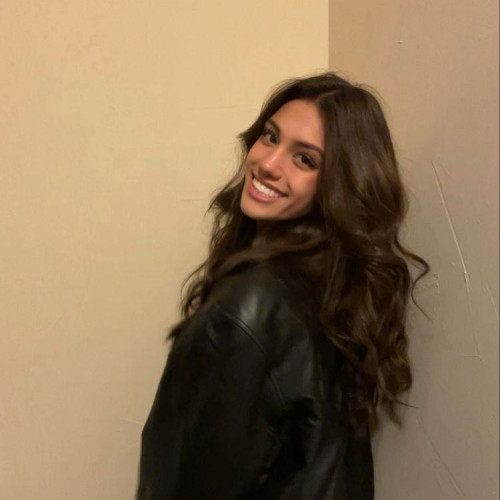 melek y. profile photo