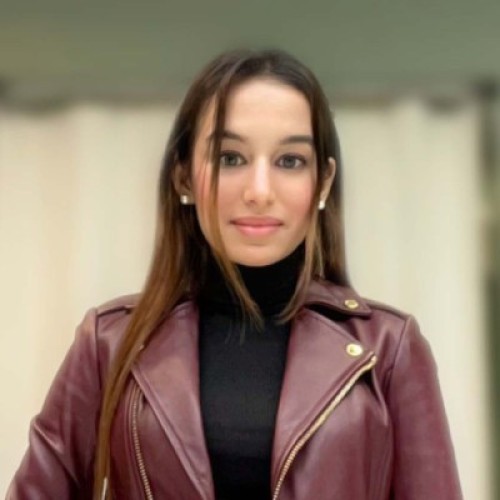 Shanaya W.