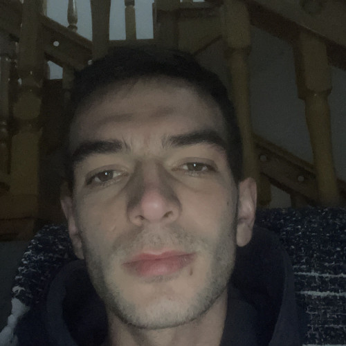 eriz D. profile photo