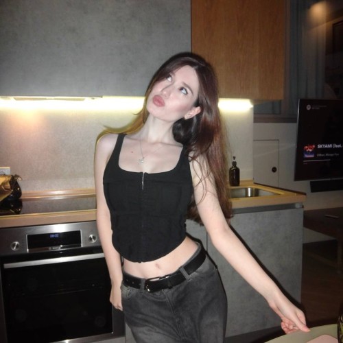 Zoe R.