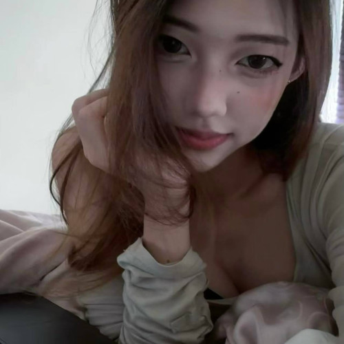April Z. profile photo