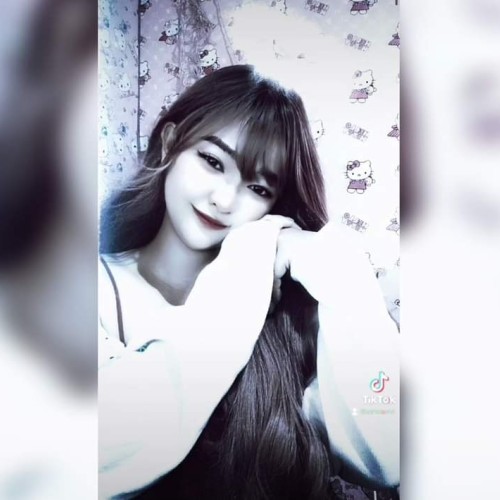 marikris n. profile photo