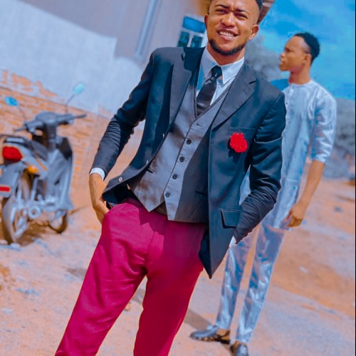 Okoebor  H.