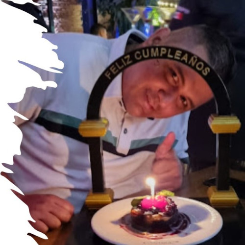 LUIS P. profile photo