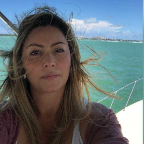 henny l. profile photo