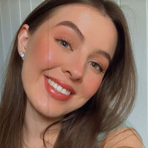 Izabela  A. profile photo