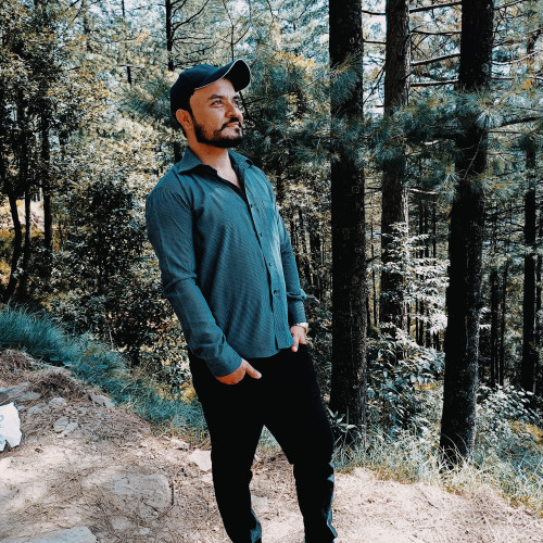 Arslan L. profile photo