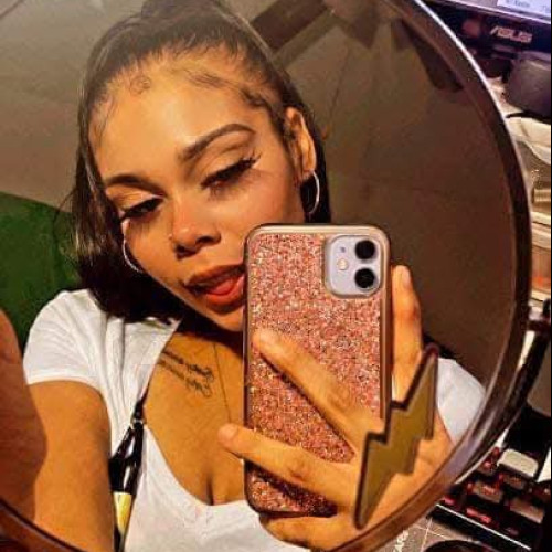 Reyna D. profile photo