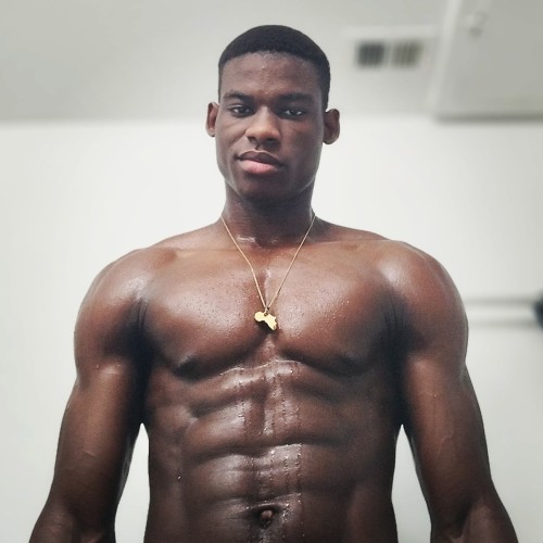 NICOL T. profile photo