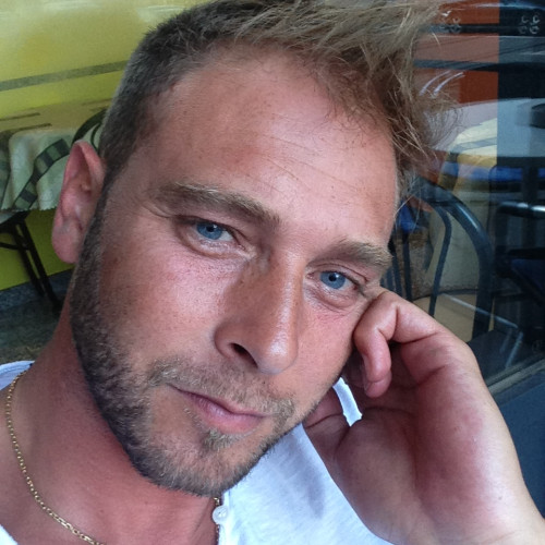 Carlo V. profile photo