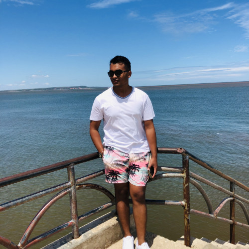 Ando R. profile photo