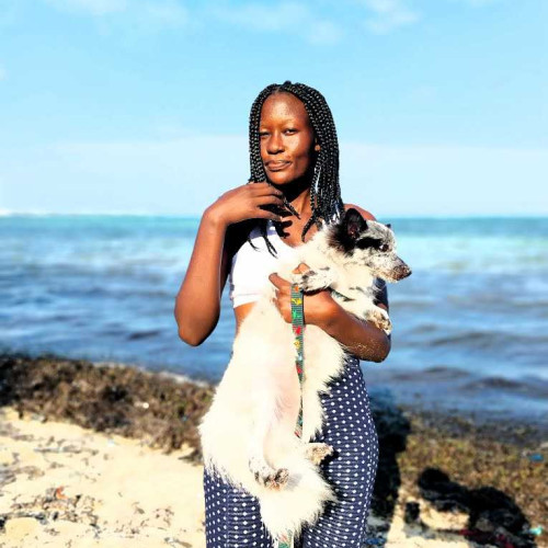 mary j. profile photo
